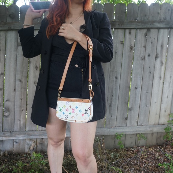 Luis Vuitton multi color pochette - Picture 2 of 16